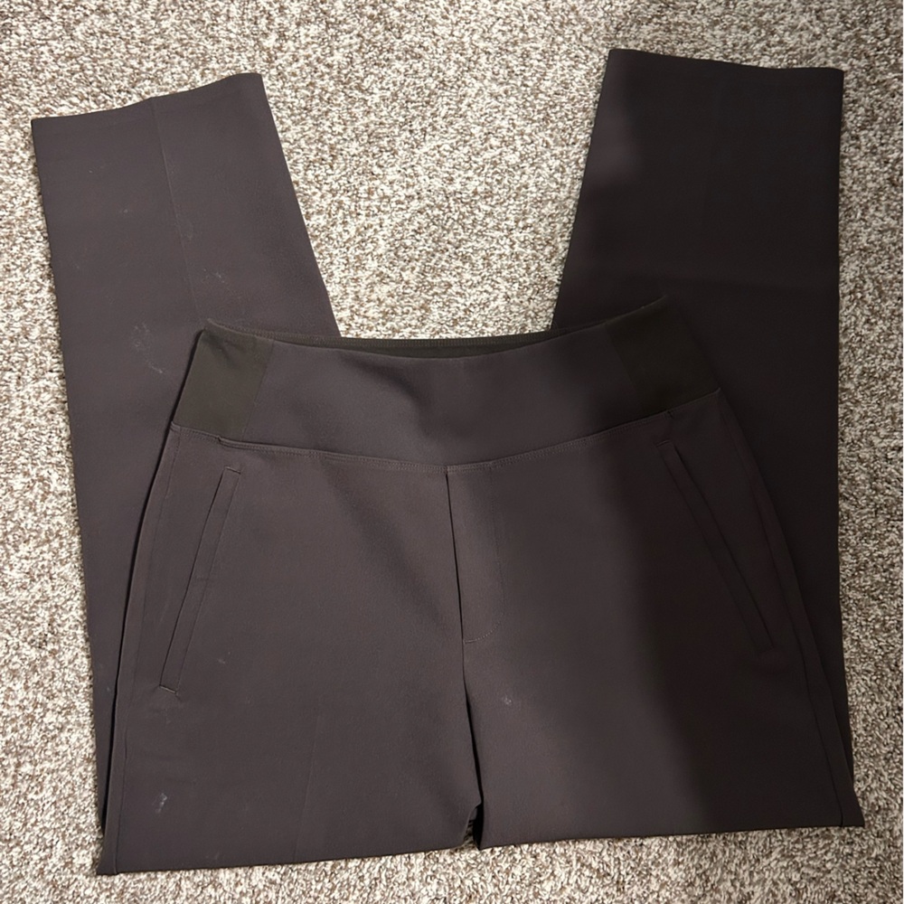 Women’s Athleta Endless Pant in Brown